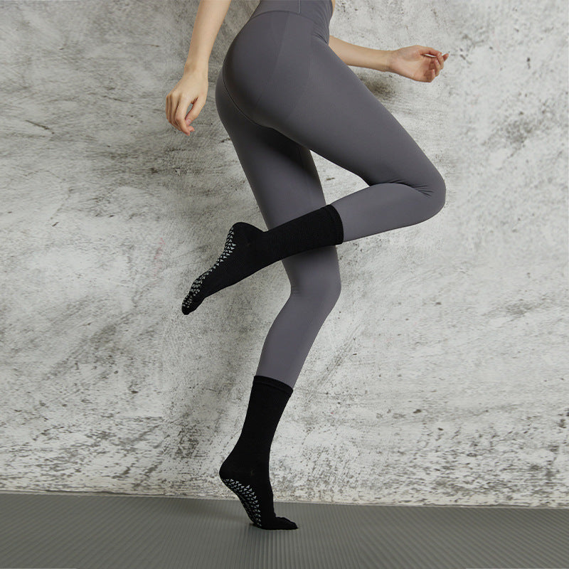 ZoraSocks Mid-Calf Five-Toe Pilates Grip Socks