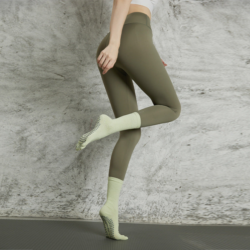 ZoraSocks Mid-Calf Five-Toe Pilates Grip Socks