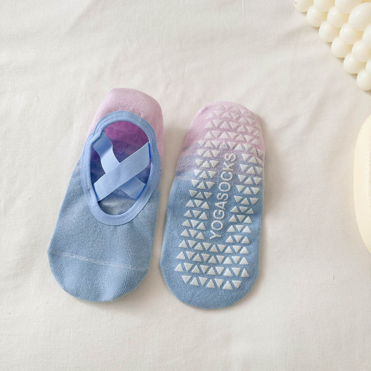 ZoraSocks Gradient Cross-Strap Non-Slip Yoga Socks