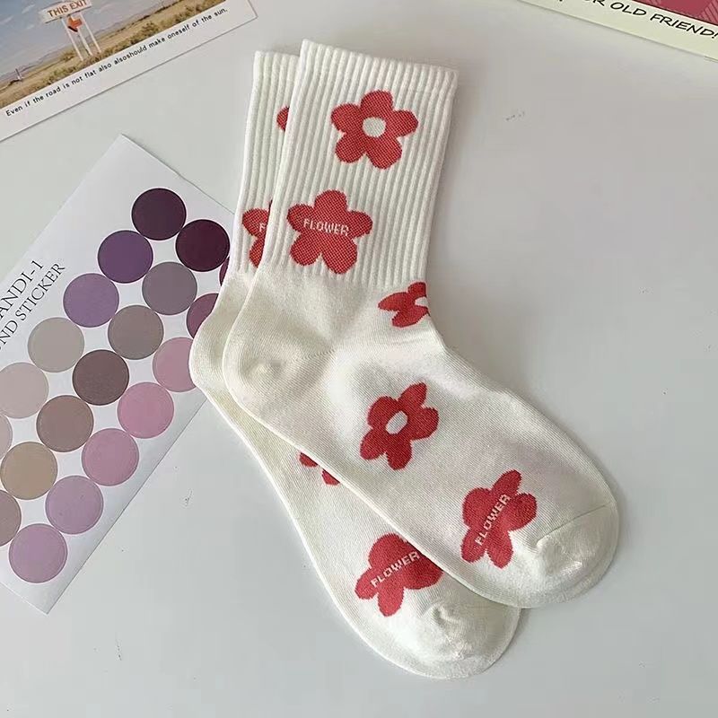 Women's Cute Pink Heart Poly-Cotton Crew Socks