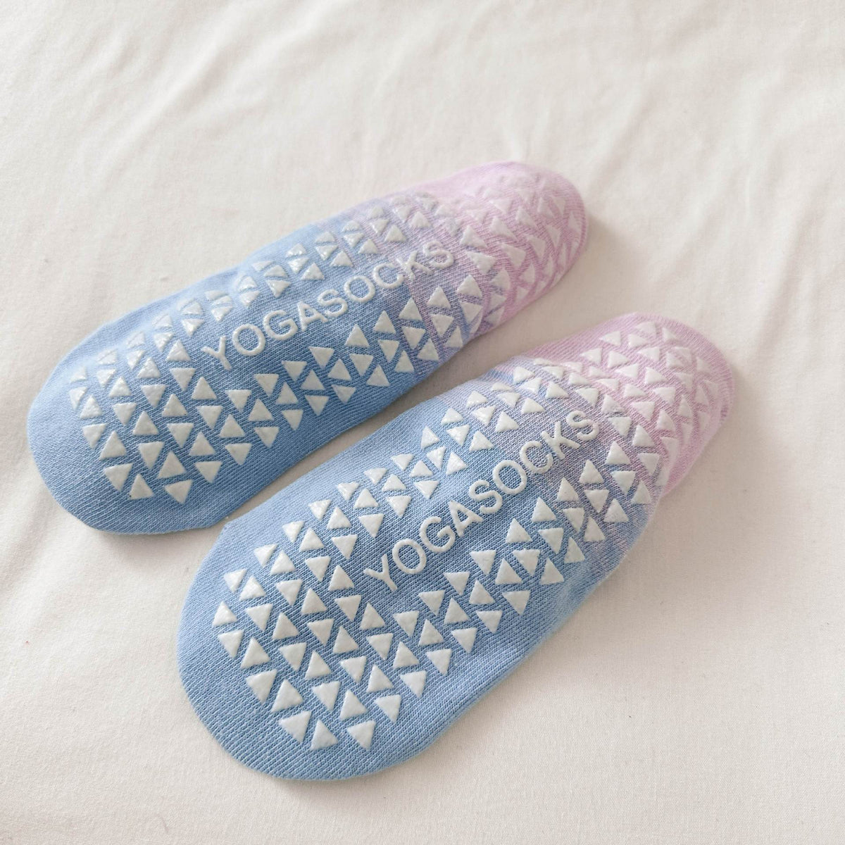 ZoraSocks Gradient Cross-Strap Non-Slip Yoga Socks